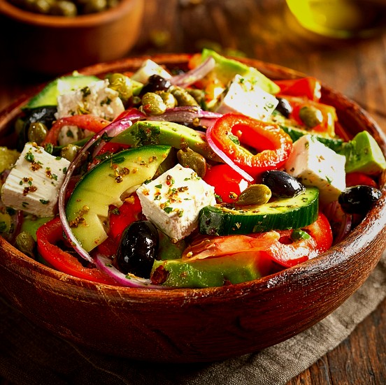 Salade grecque fraîche — épicerie fine méditerranéenne Montévrain